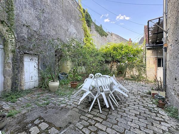 Maison ancienne Nazelles Négron 128 m²