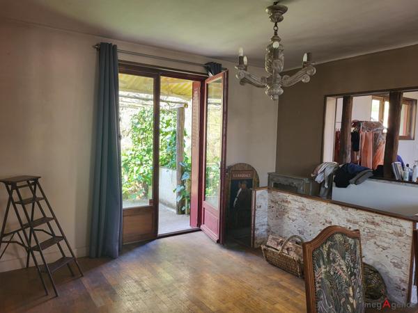 Maison à SAINT-GERMAIN-DES-FOSSES, 03260 - 7 pièces 254m²