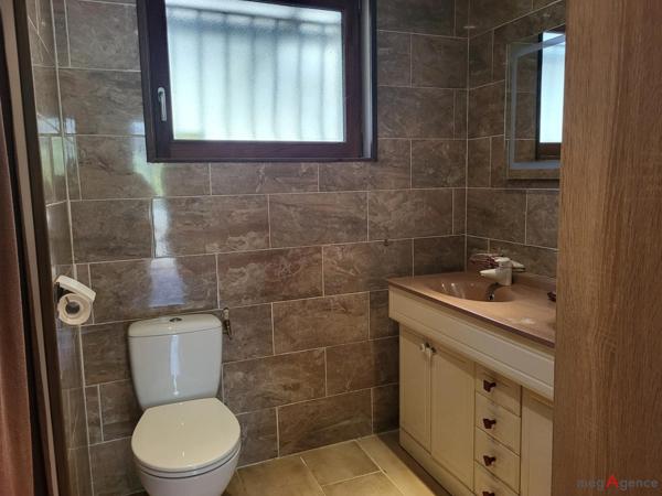 Maison à SAINT-GERMAIN-DES-FOSSES, 03260 - 7 pièces 254m²