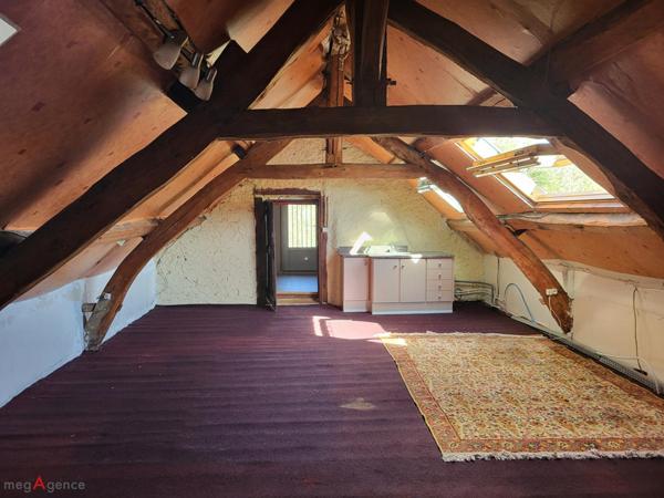 Maison à SAINT-GERMAIN-DES-FOSSES, 03260 - 7 pièces 254m²