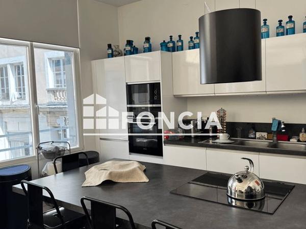 À vendre Appartement 4 pièces 93 m² - Poitiers 86000