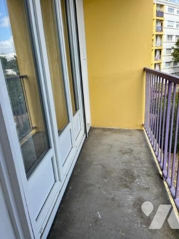 T4 avec cave et garage 