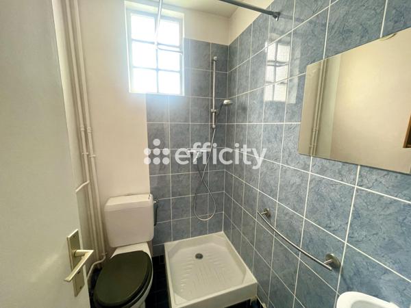 Appartement
         4 pièces
        - 105 m² 690 000 € *