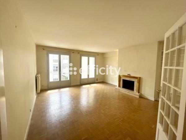 Appartement
         4 pièces
        - 105 m² 690 000 € *