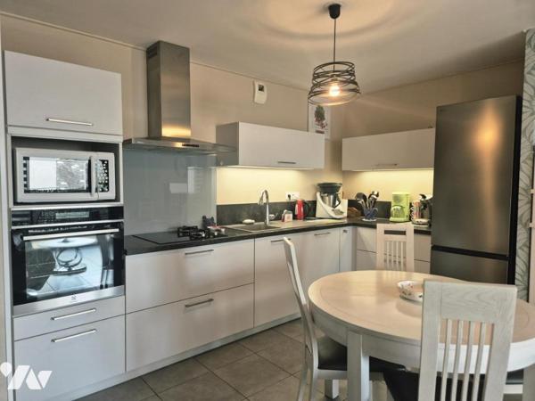 Appartement récent T3 71m² avec balcon et garage à Tours nord 