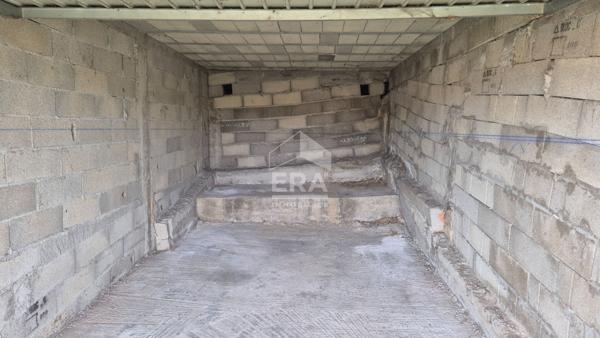 CHATEAURENARD - Garage en résidence privée