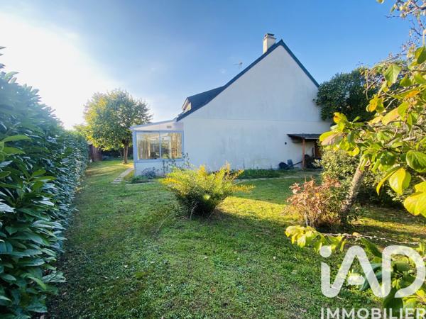 Maison à vendre 5 pièces 151 m² Saint-Barthélemy-d'Anjou