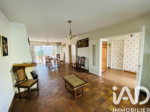 Maison à vendre 5 pièces 151 m² Saint-Barthélemy-d'Anjou