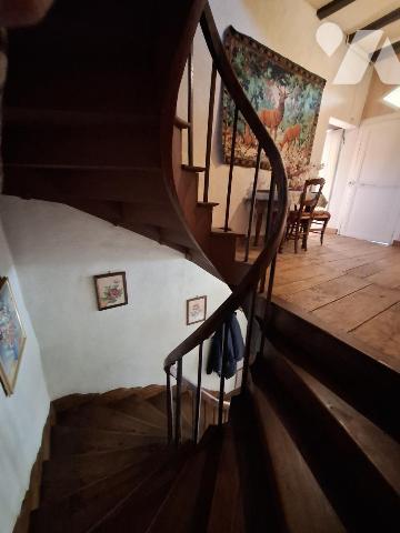 Belle maison de Maître à rénover à BRIZAMBOURG avec beaucoup de dépendances sur 4143m² de terrain 