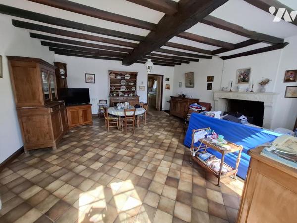 Belle maison de Maître à rénover à BRIZAMBOURG avec beaucoup de dépendances sur 4143m² de terrain 