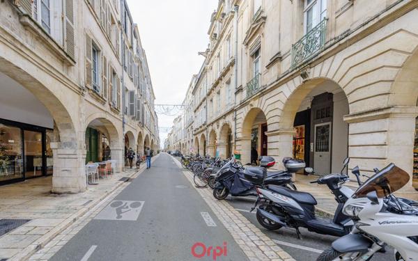 Appartement à vendre    3 pièces • 84,90 m2 La Rochelle