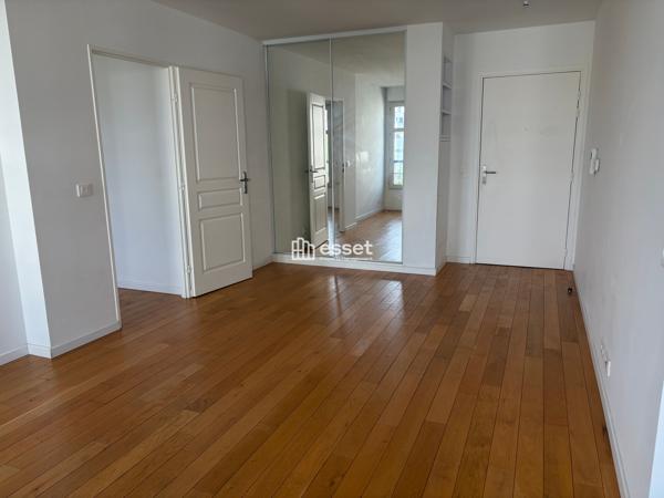 Location Appartement 2 pièces 42.8 m² - La Garenne-colombes 92250