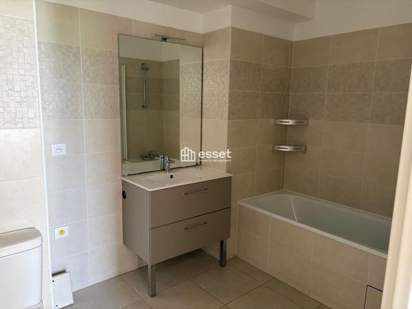 Location Appartement 2 pièces 42.8 m² - La Garenne-colombes 92250