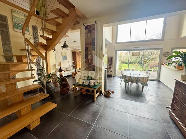 Maison d'architecte lumineuse - Proche centre de Niort