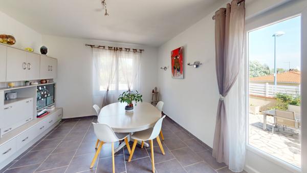 Castanet-Tolosan ! Maison T5 de plain-pied avec sous-sol intégral de 120 m²