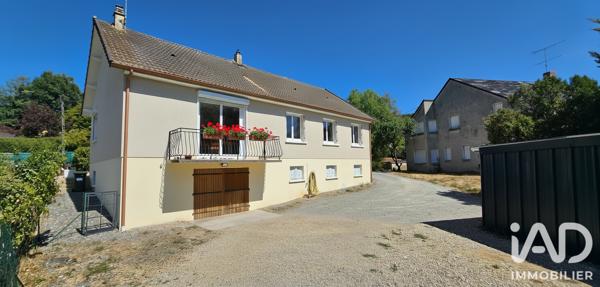 Maison à vendre 6 pièces 109 m² Saint-Amand-Montrond