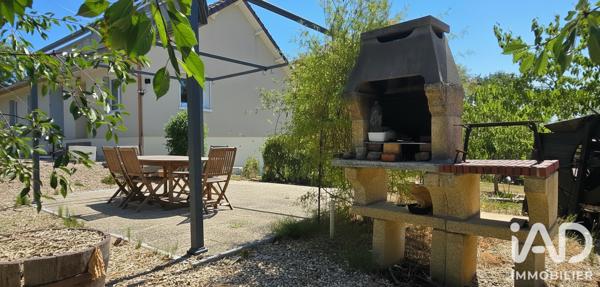 Maison à vendre 6 pièces 109 m² Saint-Amand-Montrond