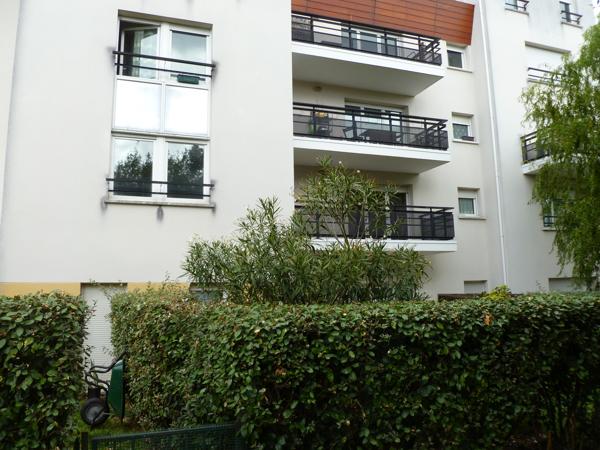 FORUM : T3 LOUE BALCON ET PARKING