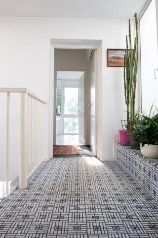 A VENDRE MAISON DE VILLE AVEC JARDIN ET DOUBLE GARAGE BORDEAUX SAINT SEURIN PROCHE DES COMMERCES