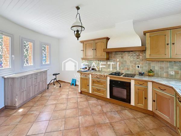 Maison individuelle, provençale- Terrain de 2300m2