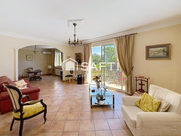 Maison individuelle, provençale- Terrain de 2300m2