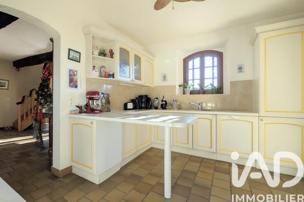 Maison à vendre 6 pièces 206 m² Fayence