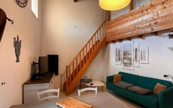 Maison à louer    3 pièces • 77 m2 Moussoulens