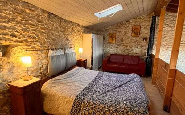 Maison à louer    3 pièces • 77 m2 Moussoulens