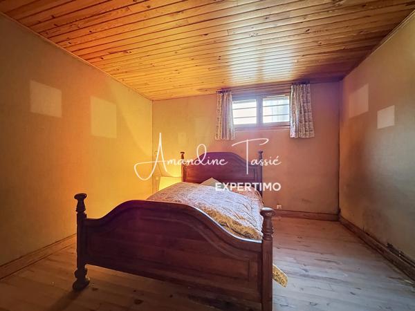 Une maison qui sort de l’ordinaire à Saint-Georges-de-Luzençon