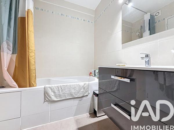 Location appartement 3 pièces 55,44 m² Viroflay