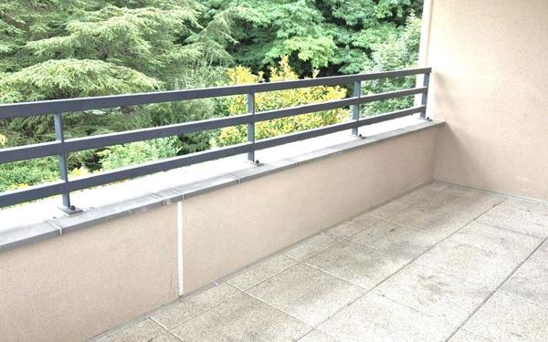 Appartement à vendre    3 pièces •  Saint-Pierre-du-Perray