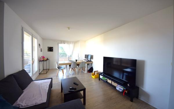 Appartement à vendre    3 pièces •  Saint-Pierre-du-Perray