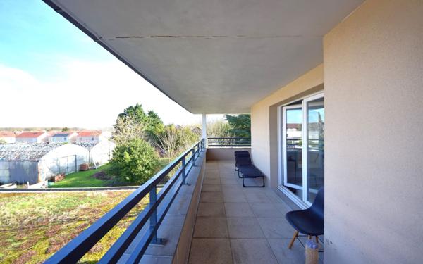 Appartement à vendre    3 pièces •  Saint-Pierre-du-Perray