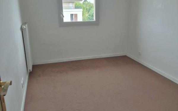 Appartement à vendre    3 pièces •  Saint-Pierre-du-Perray