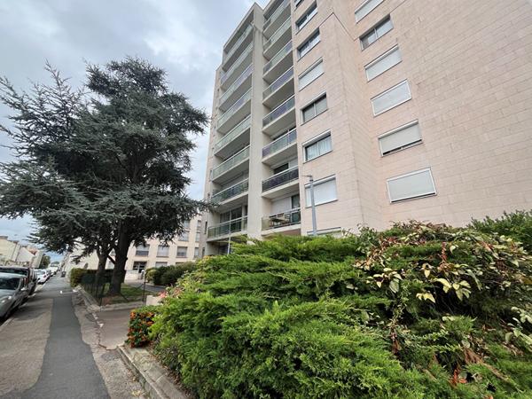 TYPE 1, REIMS - COURLANCY