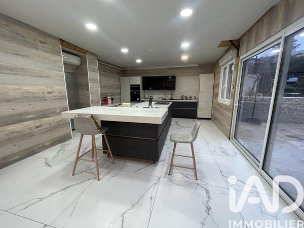 Immeuble à vendre 944 m² Alès