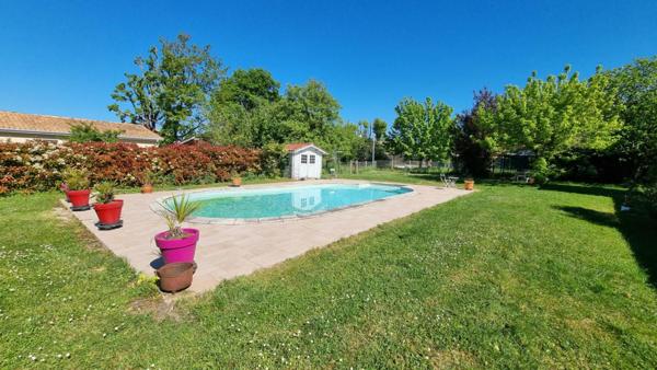 Maison 8 pièces 190M² Merignac les Eyquems terrain 3462 m2