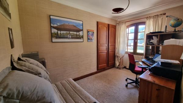 Maison 8 pièces 190M² Merignac les Eyquems terrain 3462 m2