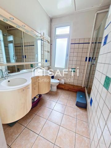 BELLE FAMILIALE pyrénéenne en pierre. 300 m des commerces !