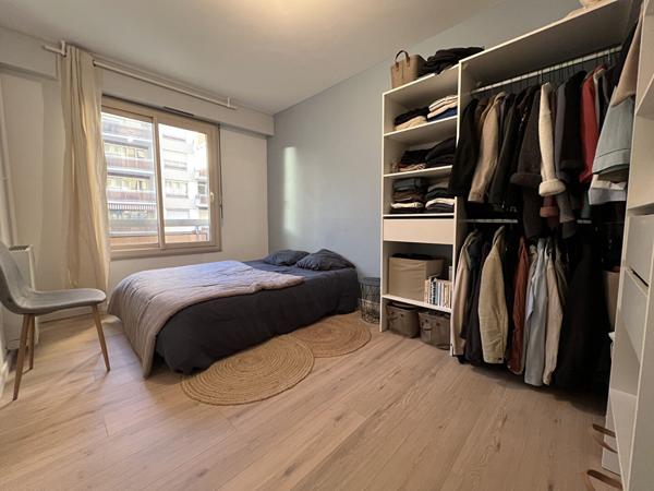 A LOUER Angers T2 47.68 m² (CHAUFFAGE ET EAU INCLUS + STATIONNEMENT PARKING PRIVE)