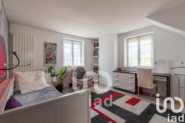 Maison à vendre 8 pièces 216 m² Longuesse