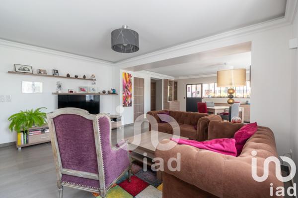 Maison à vendre 8 pièces 216 m² Longuesse