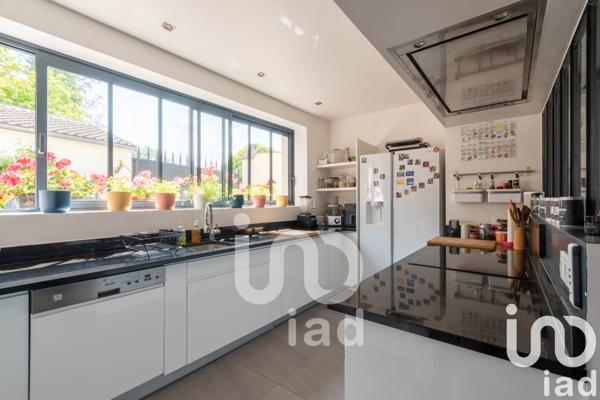 Maison à vendre 8 pièces 216 m² Longuesse