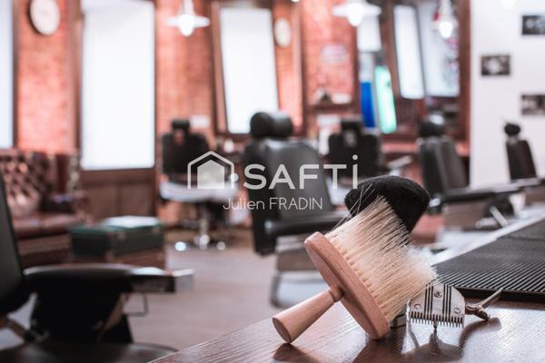 Fonds de commerce coiffure 30 m² - Nantes Centre - Château des Ducs de Bretagne