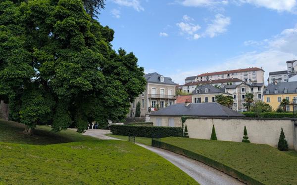 Appartement à vendre    2 pièces • 63,87 m2 Pau