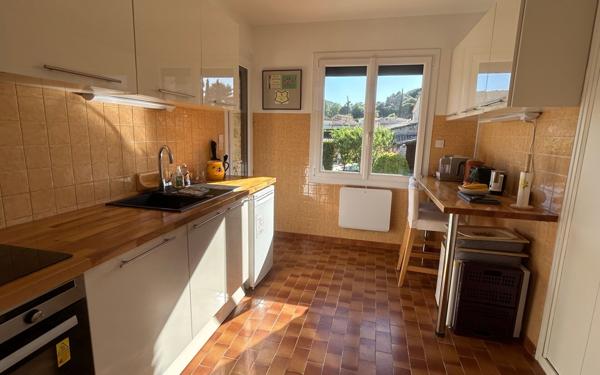 Maison à vendre    6 pièces • 120 m2 Vaison-la-Romaine