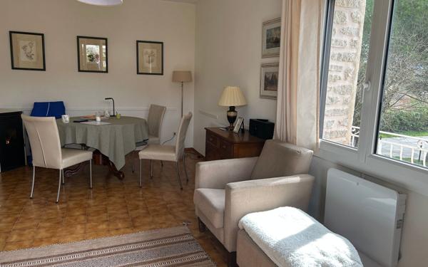 Maison à vendre    6 pièces • 120 m2 Vaison-la-Romaine