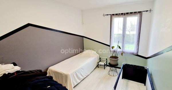 RARE à la vente!!!A SAINT LÔ, Pavillon de standing rénové • 4 chambres • Jardin 1 400 m² • Géothermie – Calme absolu – CLASSE ENERGIE B