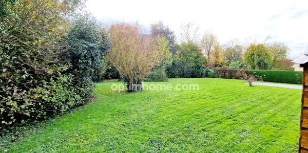 RARE à la vente!!!A SAINT LÔ, Pavillon de standing rénové • 4 chambres • Jardin 1 400 m² • Géothermie – Calme absolu – CLASSE ENERGIE B