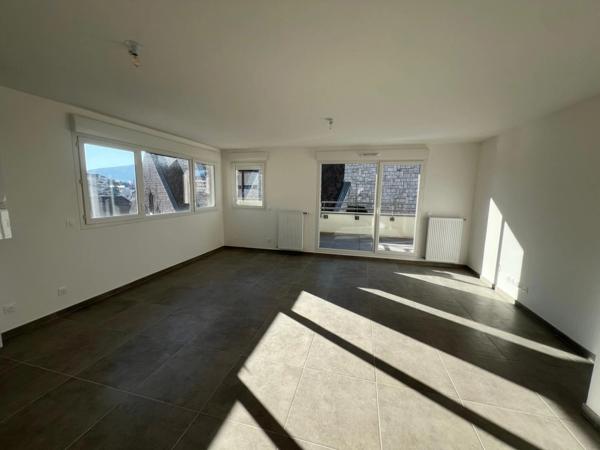 Appartement à vendre 3 pièces BONS EN CHABLAIS (74)